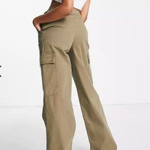 ASOS DESIGN Tall Oversized Cargo Pants in Khaki - Size 8